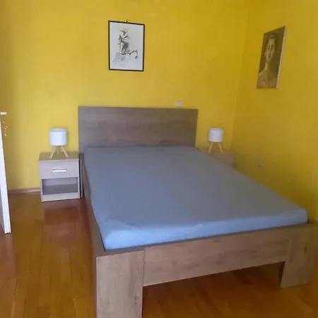 Stema דירה קלמאטה
